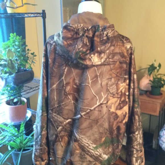 Red head water proof camouflage jacket  fall jacket  great for back to school - Picture 8 of 10